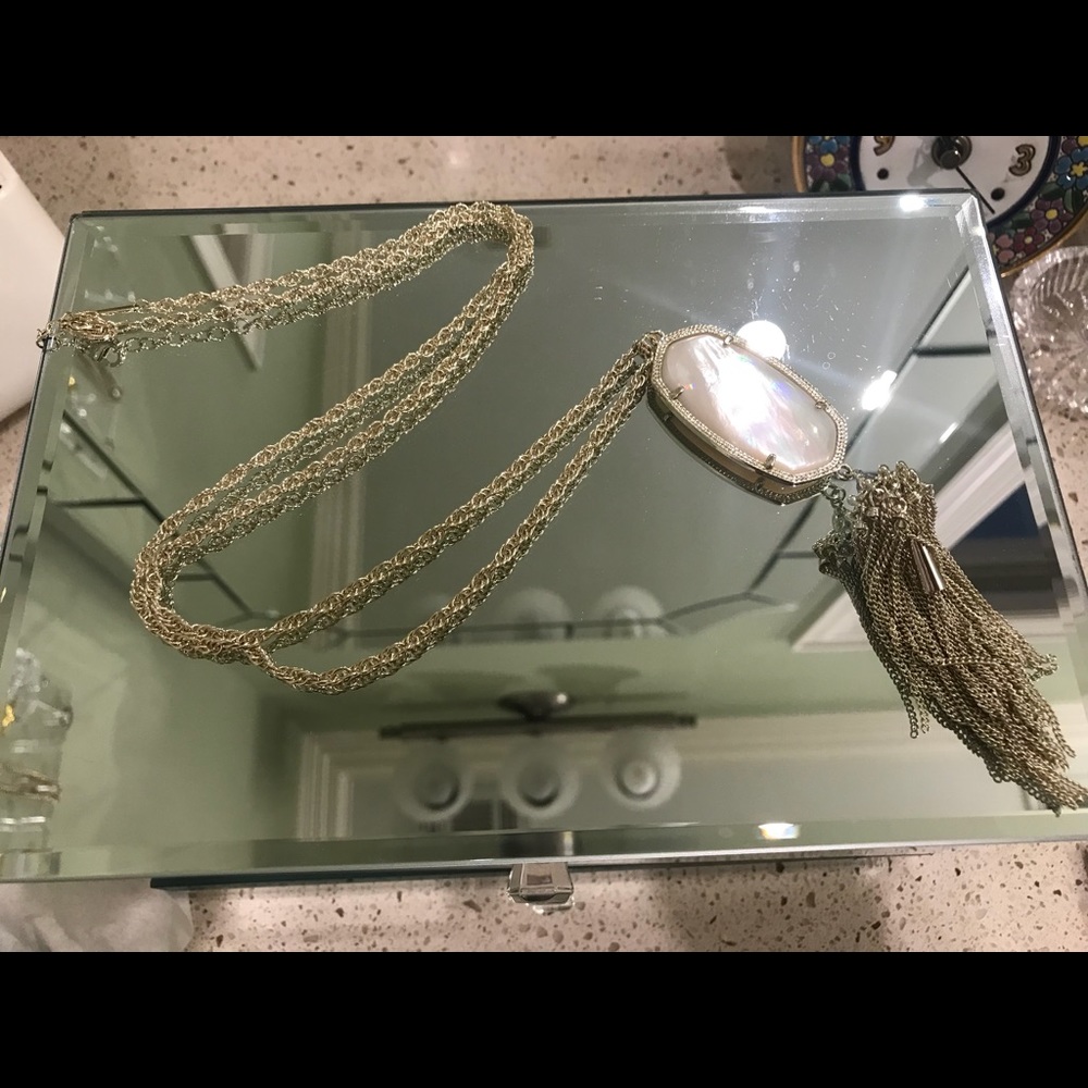 Kendra Scott Rayne - Mother of Pearl & Gold - Picture 1 of 3
